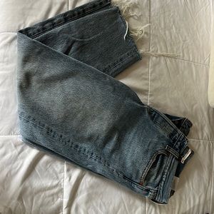 Levi’s Wedgie Fit Blue Jean size 28